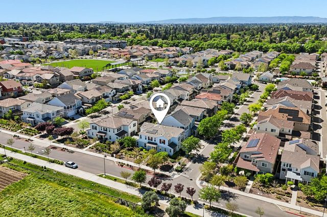 1769 Cannery Loop, Davis, CA 95616