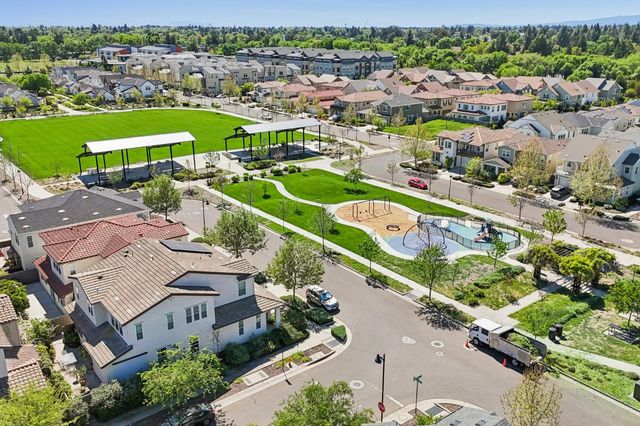 1769 Cannery Loop, Davis, CA 95616