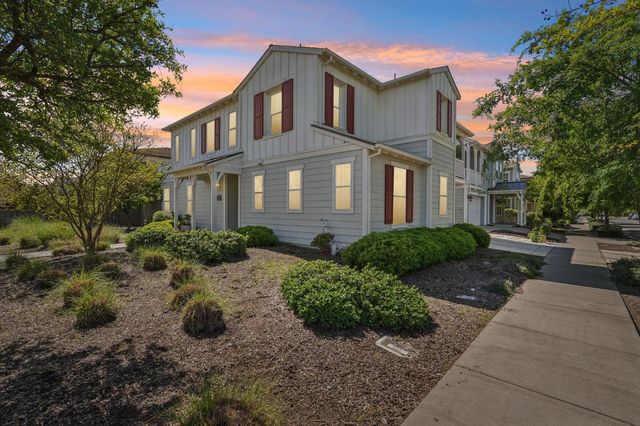 1769 Cannery Loop, Davis, CA 95616