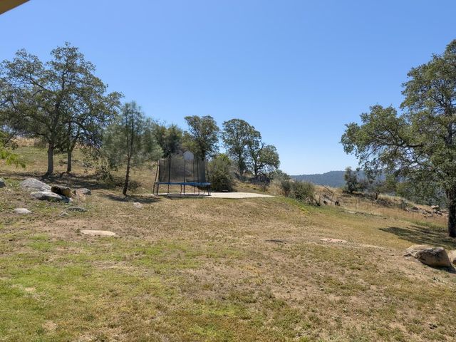37336 Eagle Drive, Raymond, CA 93653