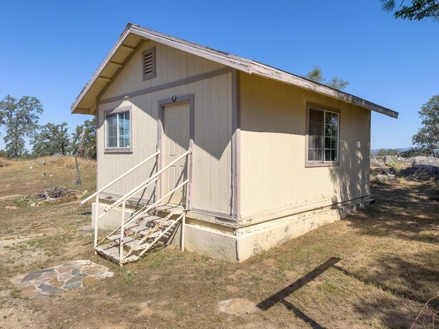 37336 Eagle Drive, Raymond, CA 93653