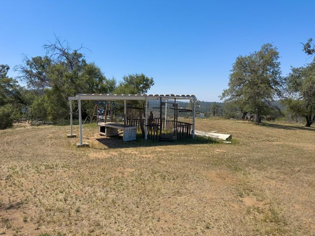 37336 Eagle Drive, Raymond, CA 93653