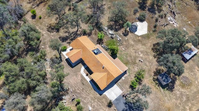 37336 Eagle Drive, Raymond, CA 93653