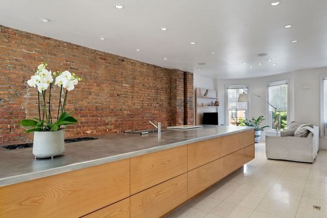 80 Appleton St 80, Boston, MA 02116