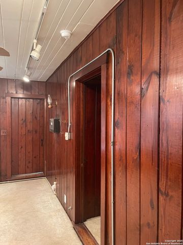 2209 Sacramento, San Antonio, TX 78201