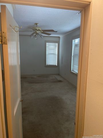 2209 Sacramento, San Antonio, TX 78201