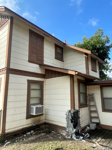 2209 Sacramento, San Antonio, TX 78201