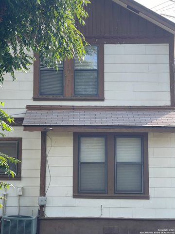 2209 Sacramento, San Antonio, TX 78201