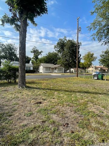 2209 Sacramento, San Antonio, TX 78201