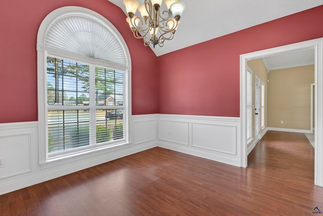 303 Winthrop Court, Kathleen, GA 31047