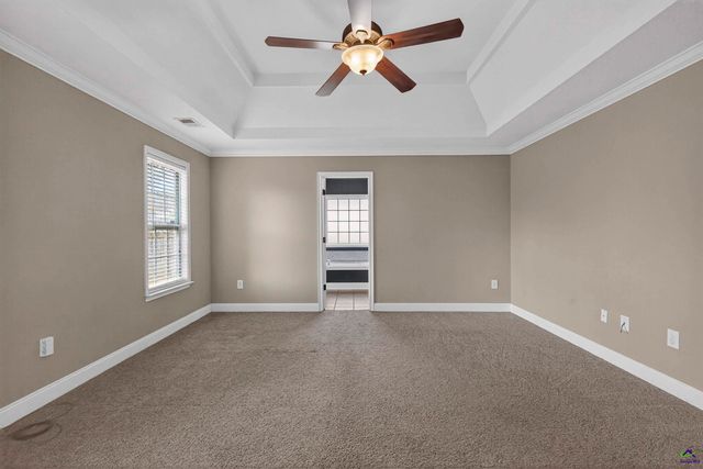 303 Winthrop Court, Kathleen, GA 31047