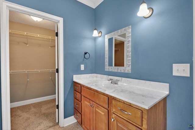 303 Winthrop Court, Kathleen, GA 31047