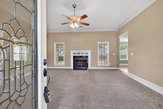 303 Winthrop Court, Kathleen, GA 31047