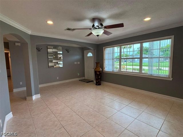 1412 Kimdale ST E, Lehigh Acres, FL 33936