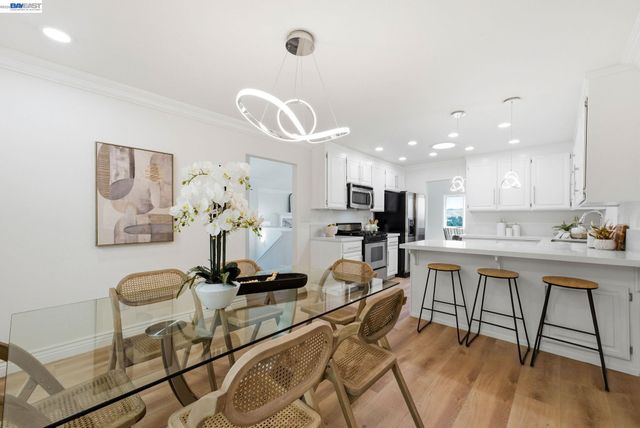 1823 Mockingbird Pl, Danville, CA 94526