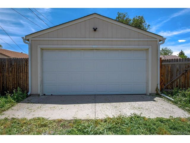 1173 Chester St, Aurora, CO 80010