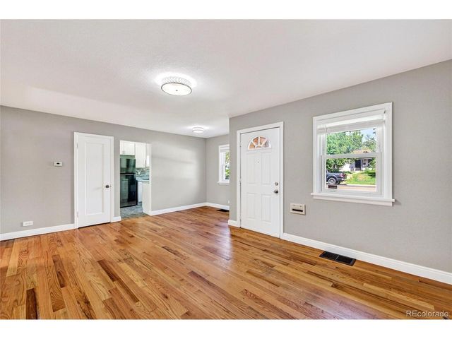 1173 Chester St, Aurora, CO 80010