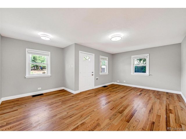 1173 Chester St, Aurora, CO 80010