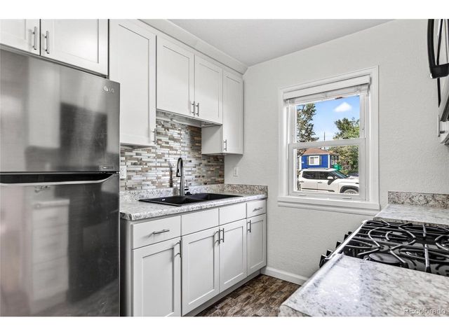 1173 Chester St, Aurora, CO 80010