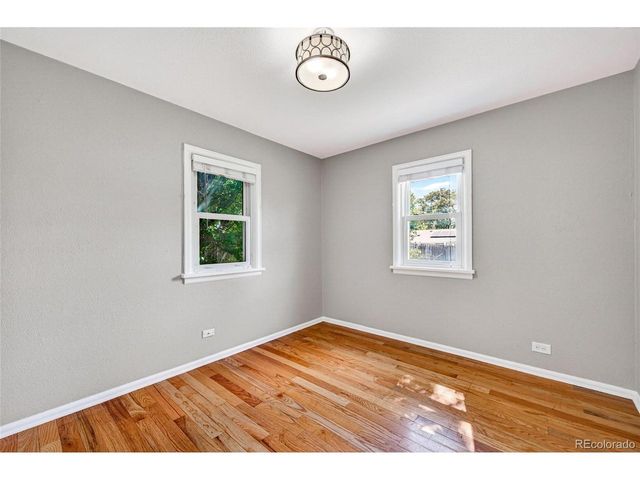 1173 Chester St, Aurora, CO 80010