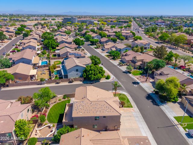 1154 W MULBERRY Drive, Chandler, AZ 85286