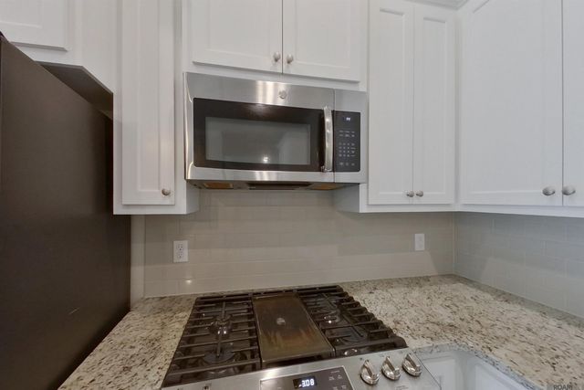6405 Roux Dr, Baton Rouge, LA 70817
