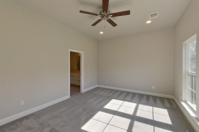 6405 Roux Dr, Baton Rouge, LA 70817