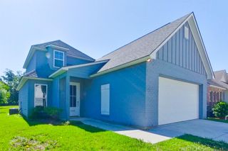 6405 Roux Dr, Baton Rouge, LA 70817