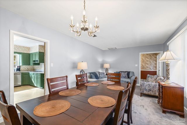 3031 Swan Ln, Pensacola, FL 32504