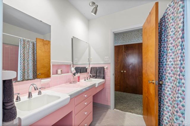 3031 Swan Ln, Pensacola, FL 32504