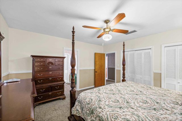 3031 Swan Ln, Pensacola, FL 32504