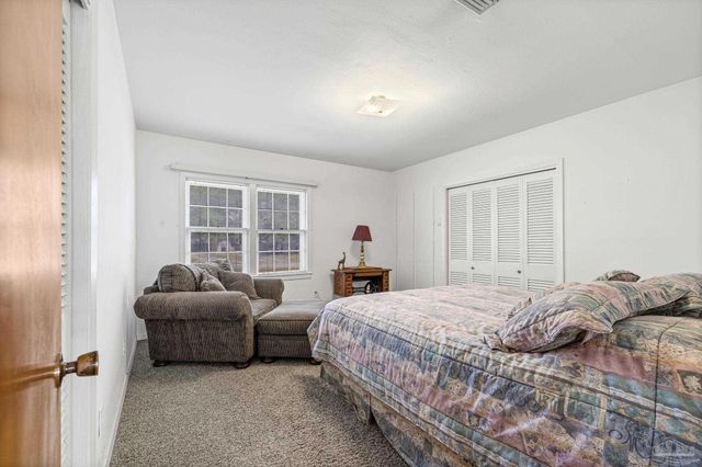 3031 Swan Ln, Pensacola, FL 32504