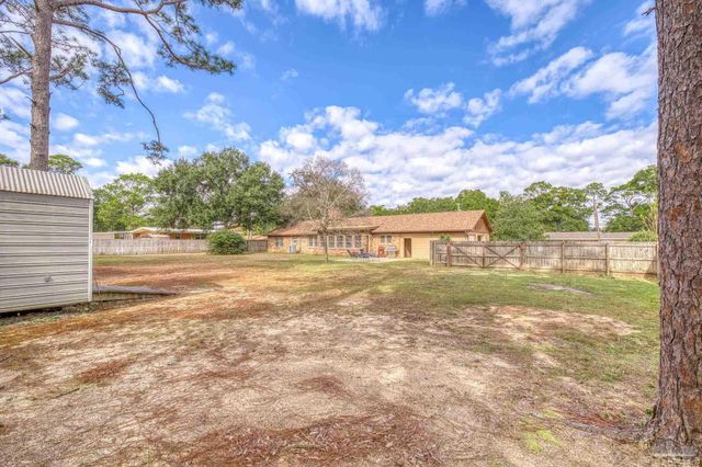 3031 Swan Ln, Pensacola, FL 32504