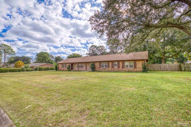 3031 Swan Ln, Pensacola, FL 32504