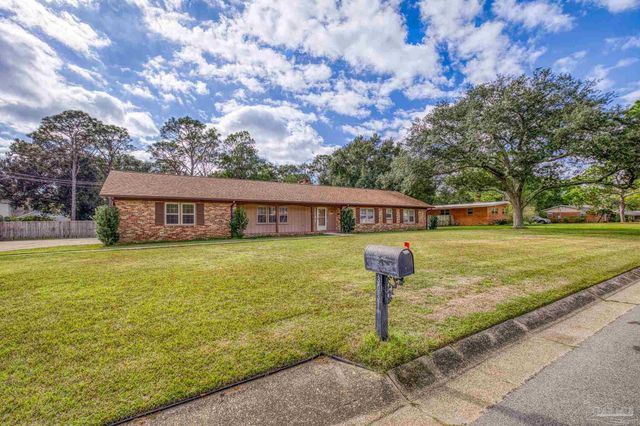 3031 Swan Ln, Pensacola, FL 32504