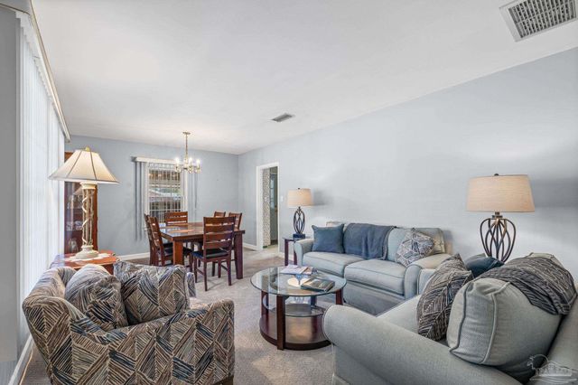 3031 Swan Ln, Pensacola, FL 32504