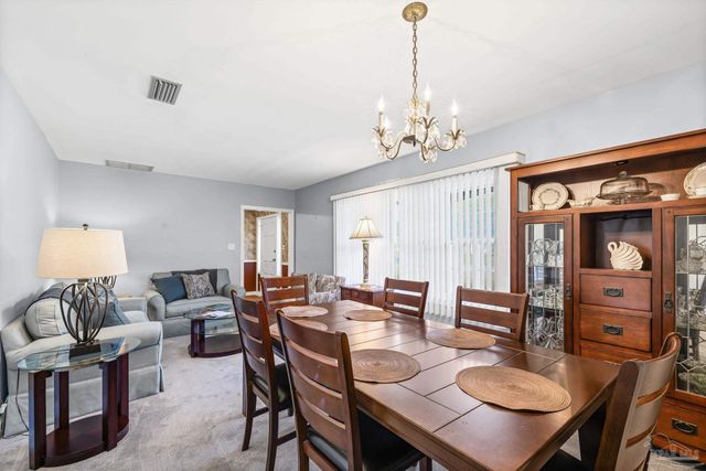 3031 Swan Ln, Pensacola, FL 32504