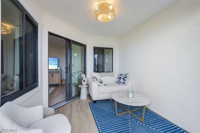 896 Buttonwood DR 108, Fort Myers Beach, FL 33931