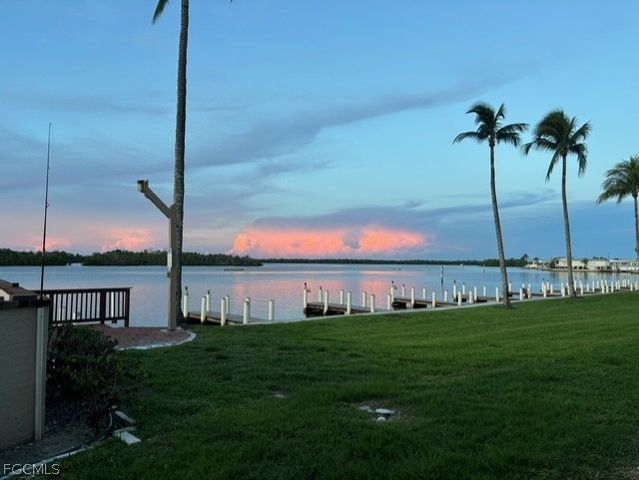 896 Buttonwood DR 108, Fort Myers Beach, FL 33931