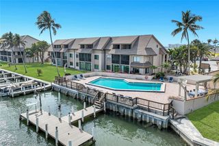 896 Buttonwood DR 108, Fort Myers Beach, FL 33931