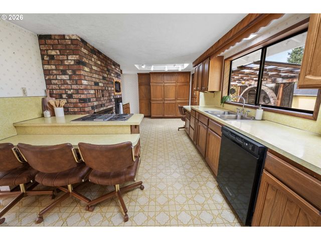 40645 Old Highway 30, Astoria, OR 97103