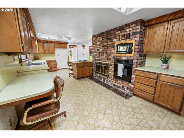 40645 Old Highway 30, Astoria, OR 97103