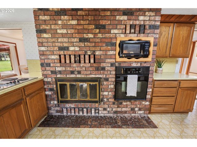 40645 Old Highway 30, Astoria, OR 97103