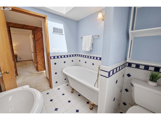 40645 Old Highway 30, Astoria, OR 97103