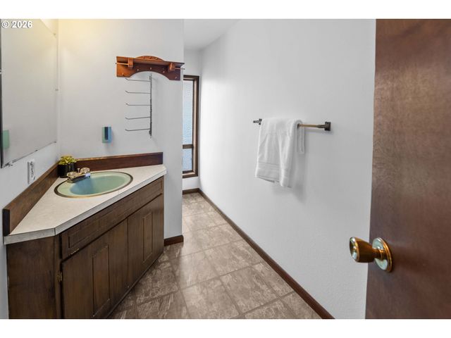 40645 Old Highway 30, Astoria, OR 97103