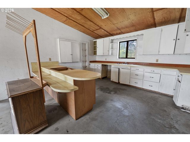 40645 Old Highway 30, Astoria, OR 97103