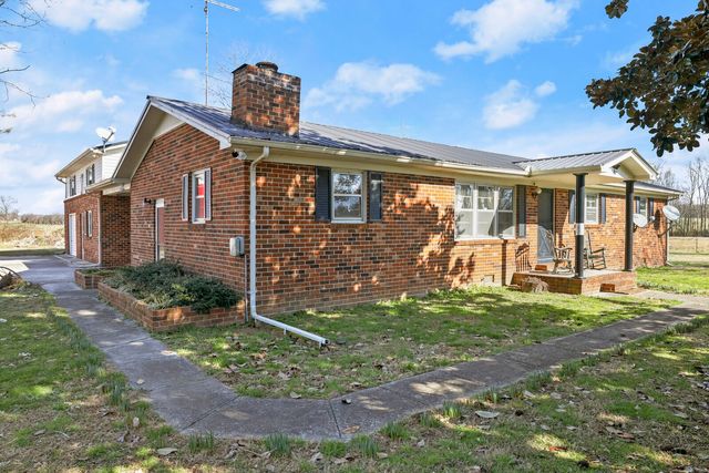 2521 Old Airport Rd, Hillsboro, TN 37342