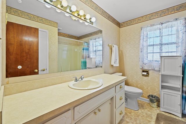 2521 Old Airport Rd, Hillsboro, TN 37342