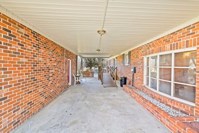 2521 Old Airport Rd, Hillsboro, TN 37342