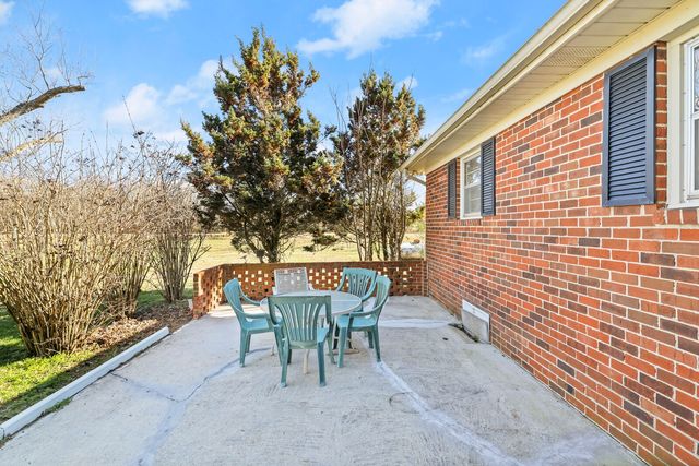 2521 Old Airport Rd, Hillsboro, TN 37342